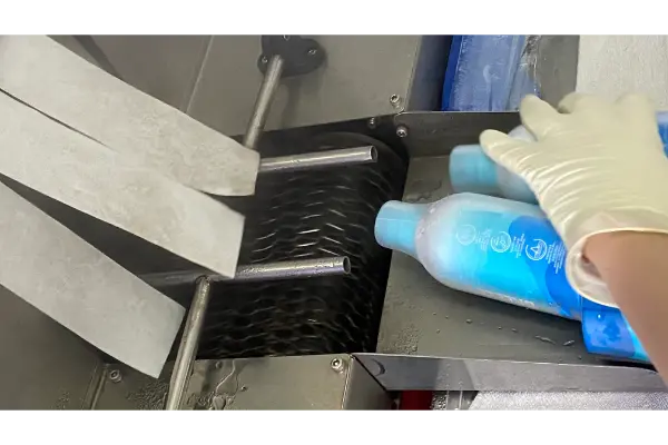 PACKAGING CLEANING BEFORE SHOWER GEL FILLING